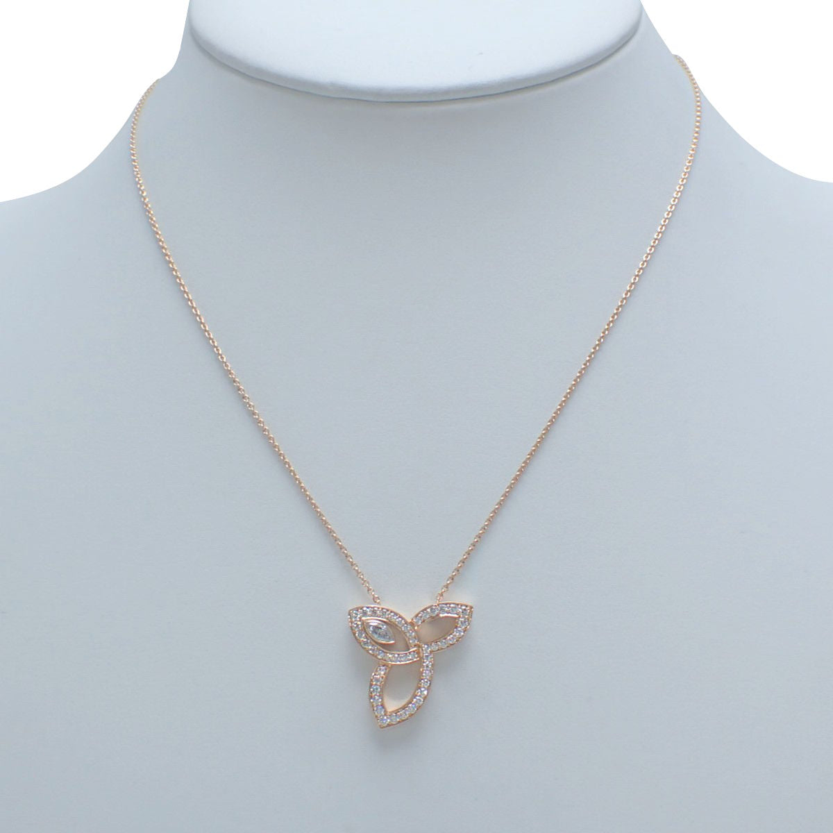 Lily Cluster Pendant with Diamonds and Pink Gold in 18K Pink Gold