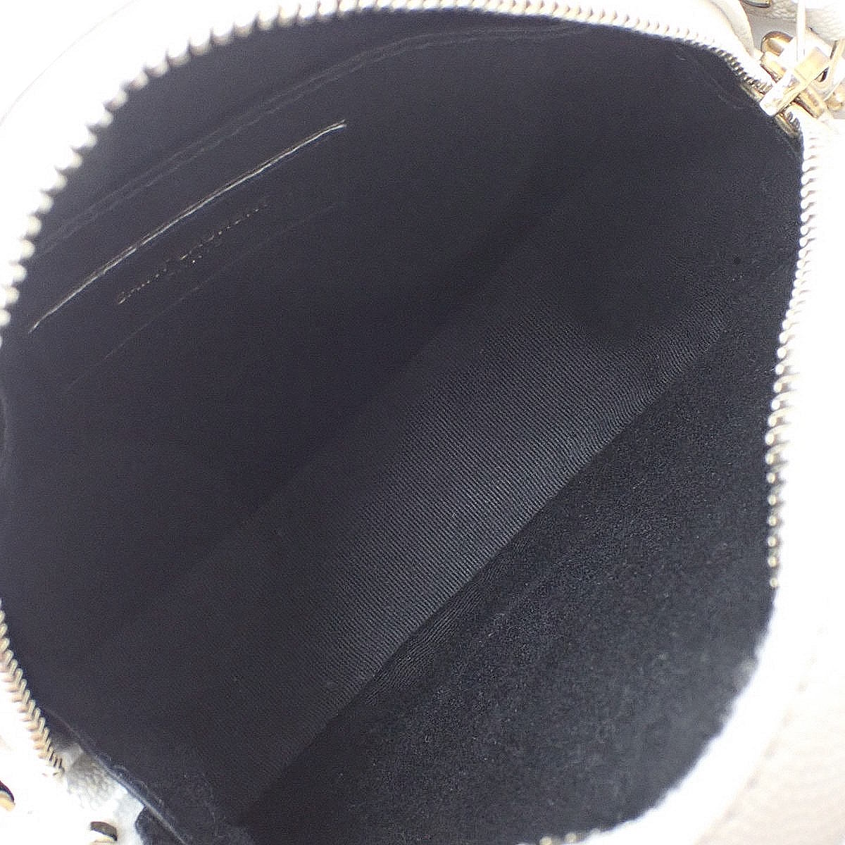 Vinyl Chain Shoulder Bag in Off-White Leather 610436