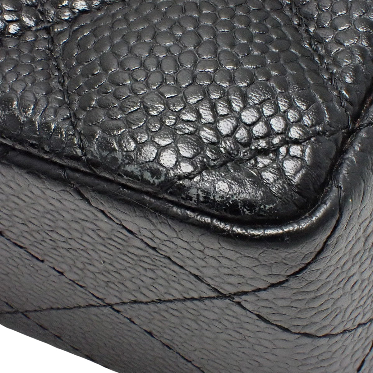 マトラッセ ココマーク チェーンショルダーバッグ キャビアスキン ブラック A01115