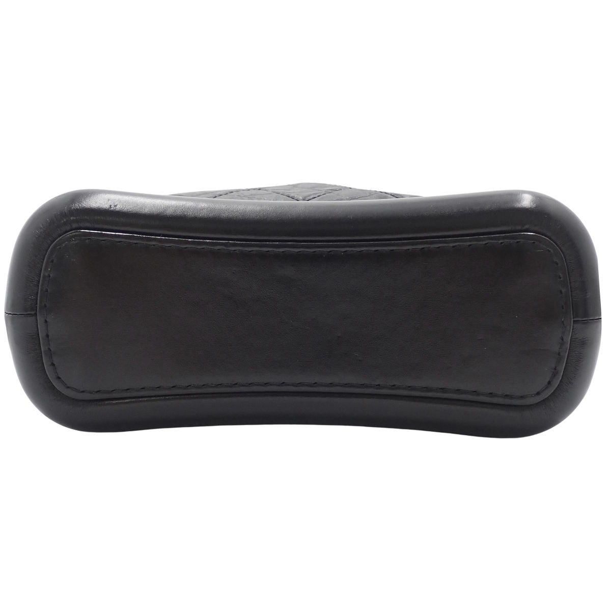 マトラッセ ガブリエル ドゥ シャネル スモール ホーボー バッグ エイジドカーフスキン ブラック A91810