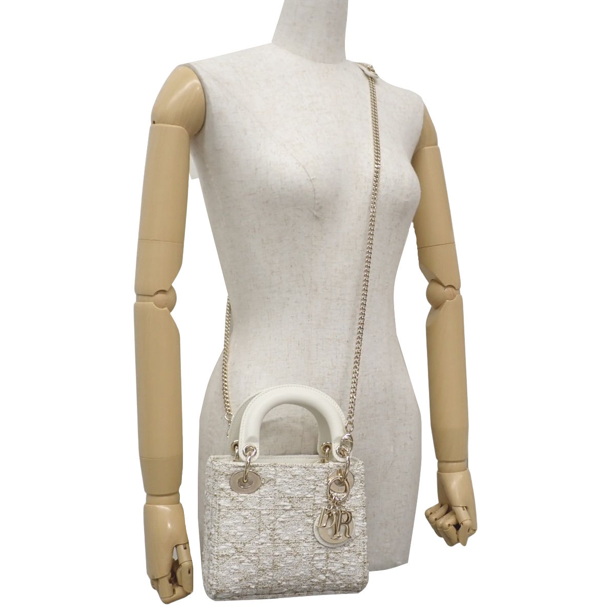 迪奥藤格纹或Lady Dior迷你包M0505ODIO_M01E胶囊系列