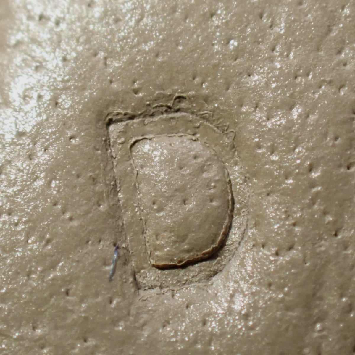 Bolide 1923 30 Evercolor Gris Asphalt 配金色五金件和 D 字印章