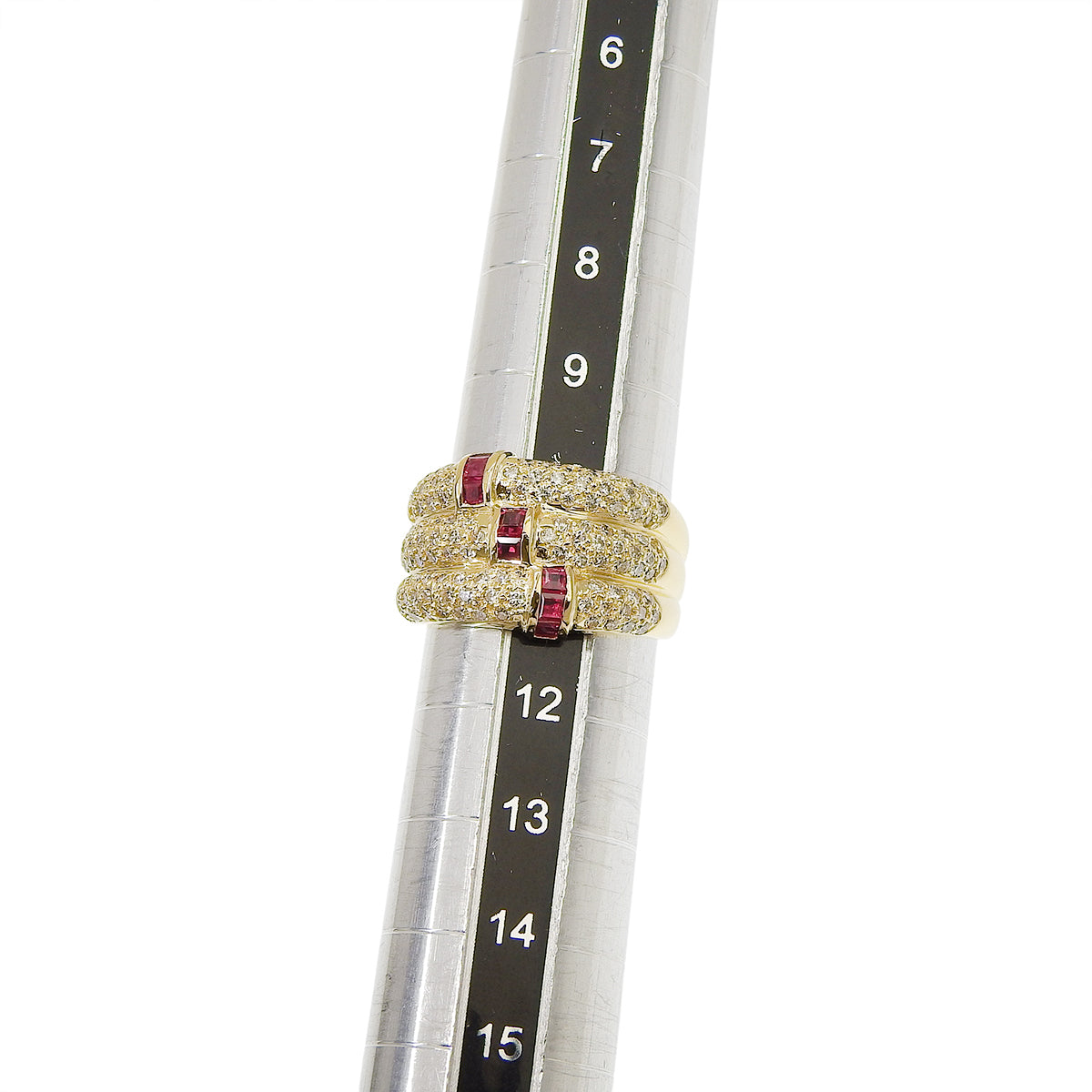 Ruby and diamond ring, R0.47/D0.82, 18K yellow gold, 7.9g