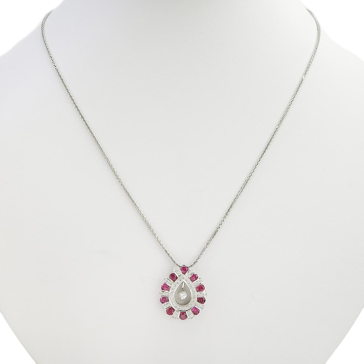 Ruby and diamond necklace, R1.25/D0.30,1.10, platinum (Pt850) and white gold (K18WG), 11.1g