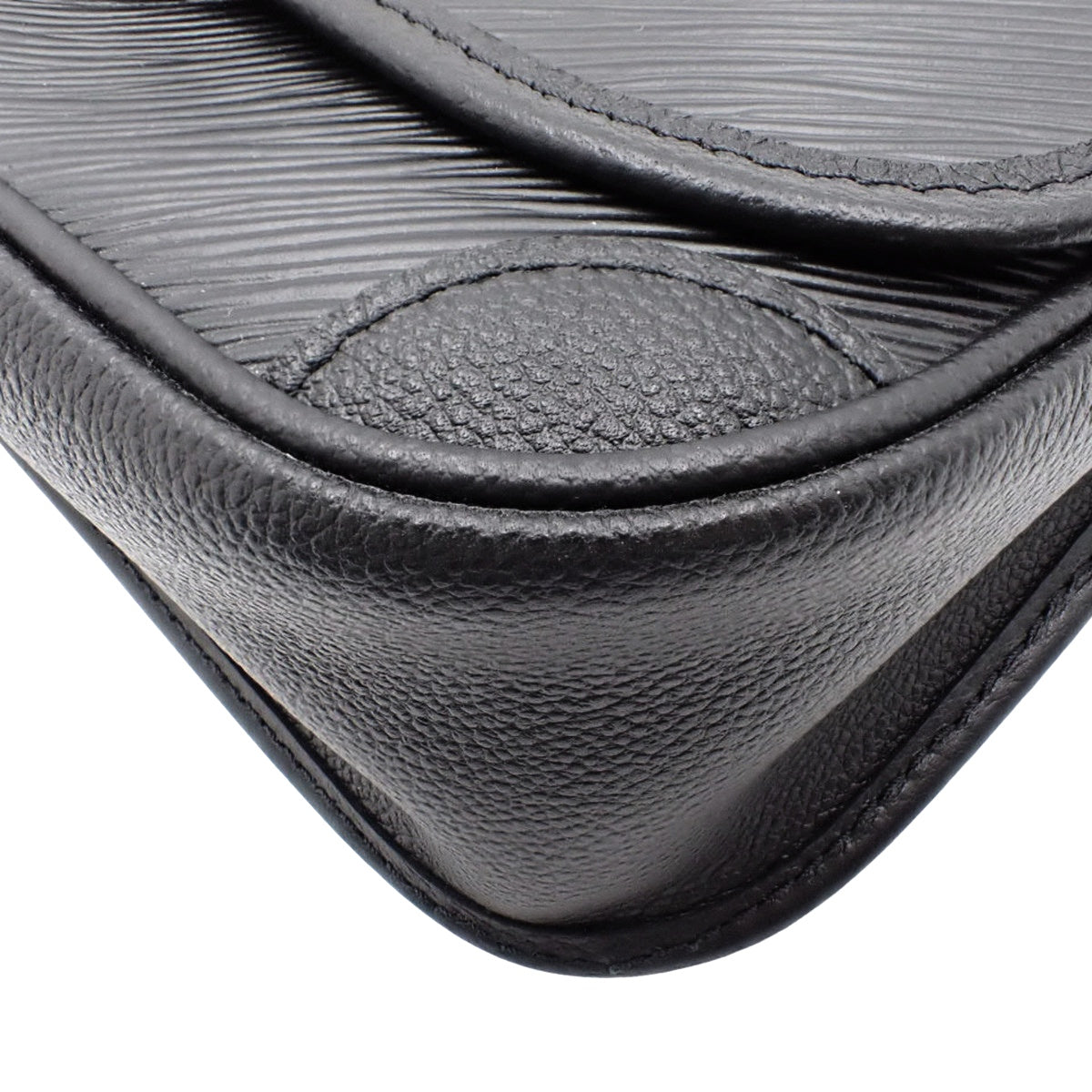 Epi Bussy NM Noir M59386