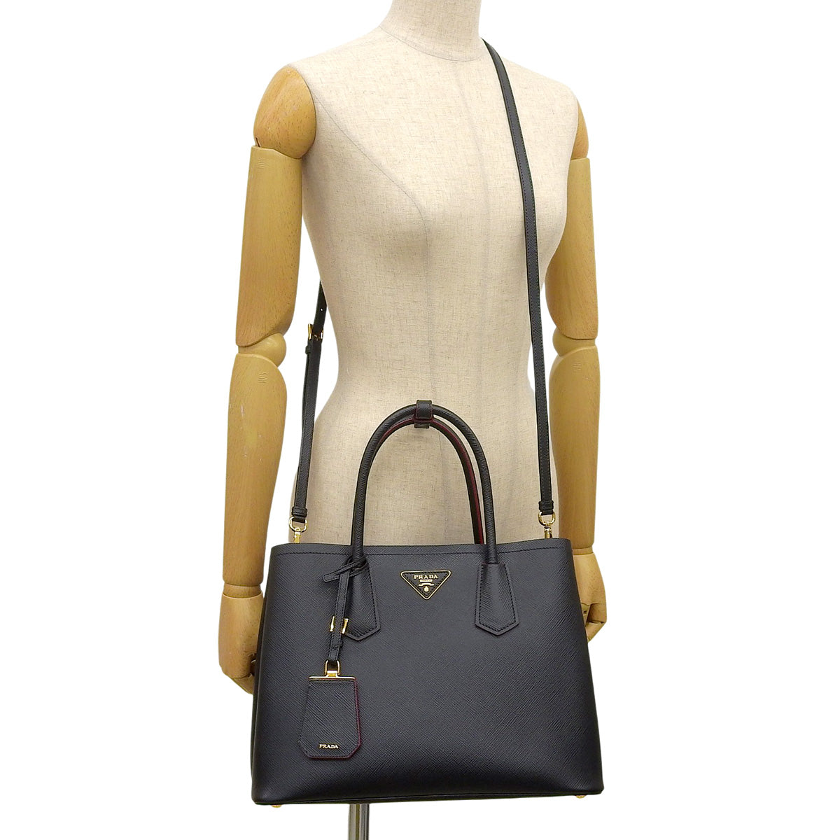 Saffiano 皮革双中号包，NERO/FUOCO，1BG775