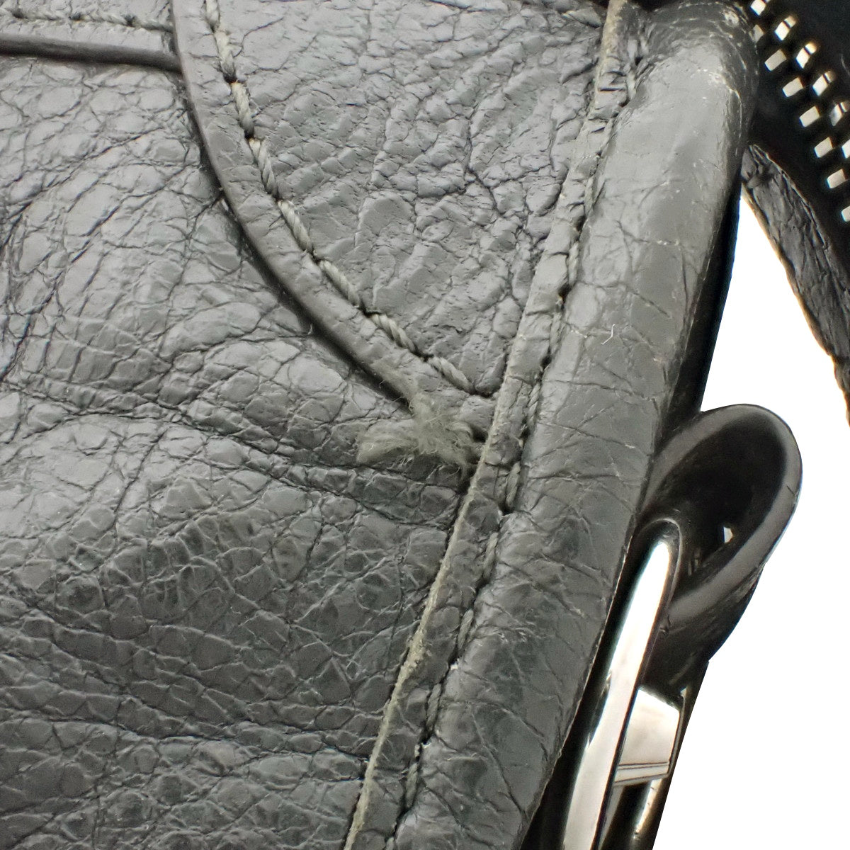 クラシック ナノシティ レザー グレー 505555