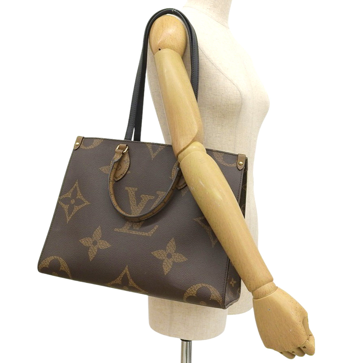 Monogram Giant On-the-Go MM Monogram Canvas Monogram Reverse Canvas Brown Camel M45321