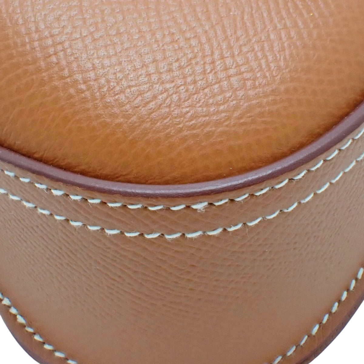 デッラ・カヴァッレリアミニ ヴォーエプソン ゴールド ゴールド金具 B刻印