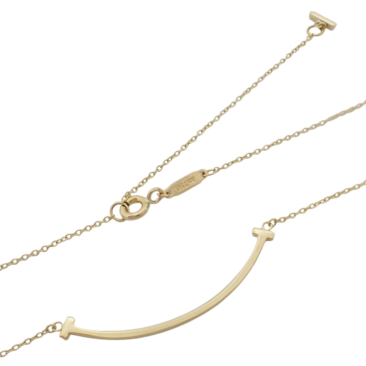 Small Smile Pendant, 18K Yellow Gold, 2.8g