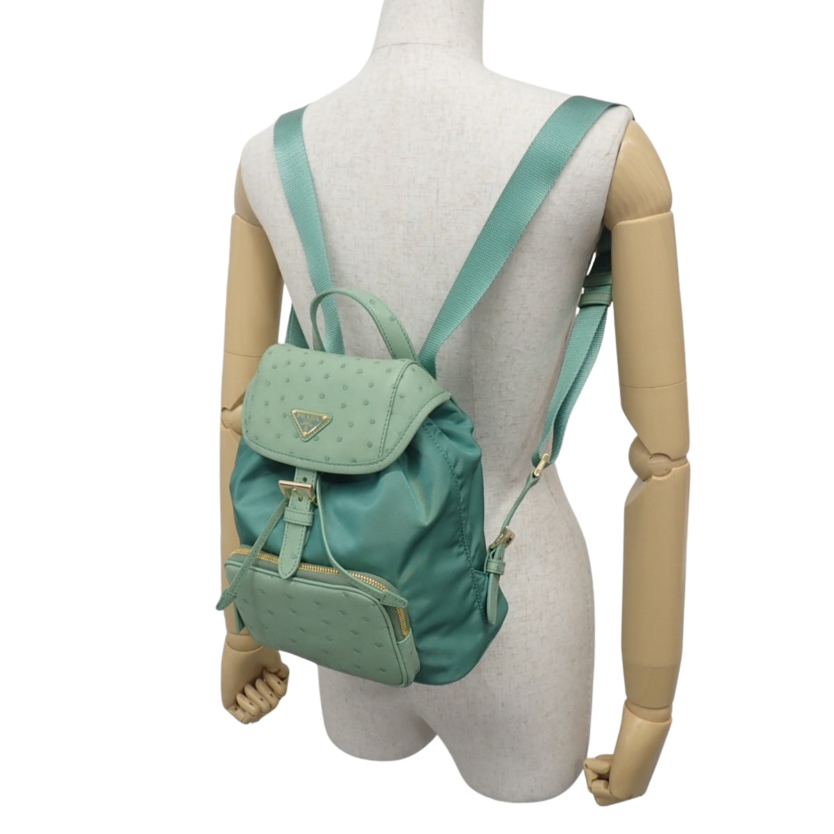 Triangle logo backpack in nylon and ostrich green (1BZ074)