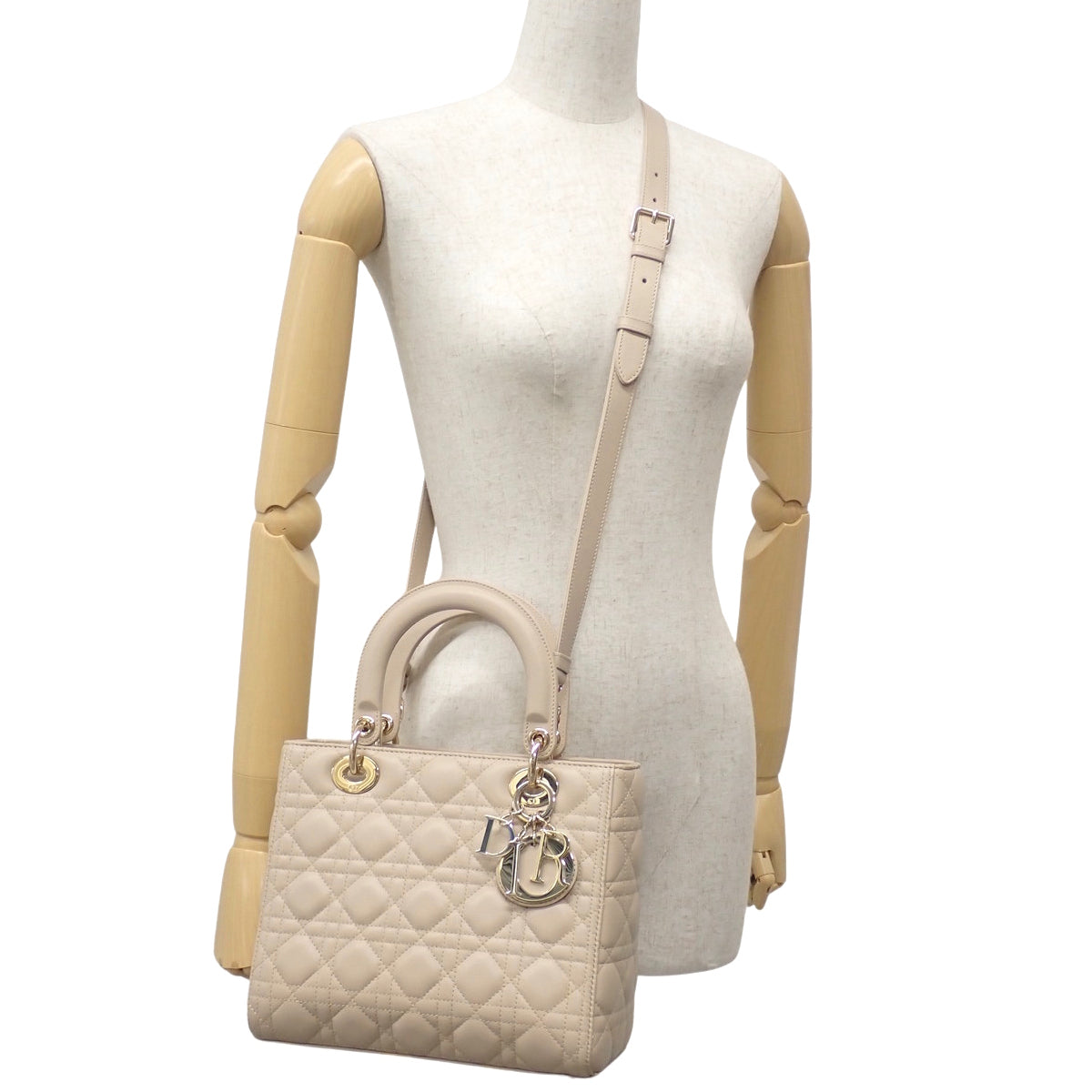 カナージュ Lady Dior レディディオール バッグ ミディアム ラムスキン ベージュ