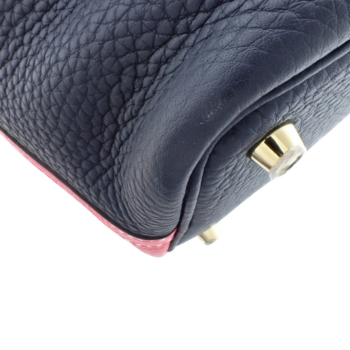 Picotin Lock Casaque PM，Taurillon Clemence 皮革，Rose Extreme，Blue Nuit，金色五金配件，D 印章。