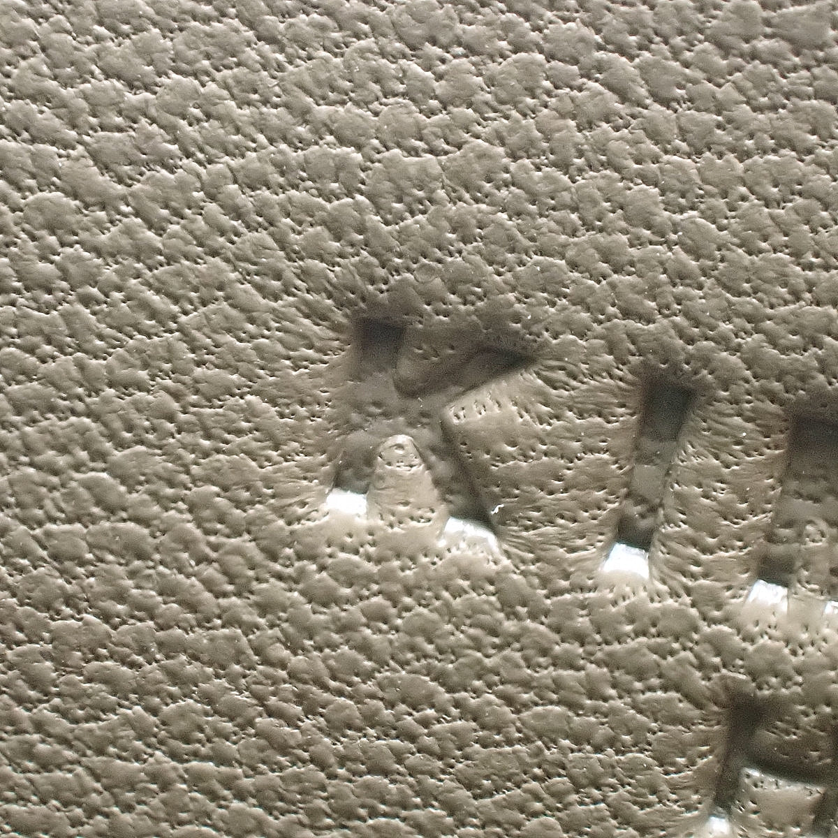 コンスタンス3 ミニ ミロワール ヴォーエプソン エトゥープ/エトープ シャンパンゴールド金具 K刻印