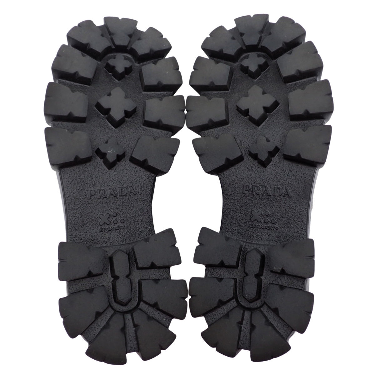 モノリス ブラッシュドレザー ローファー