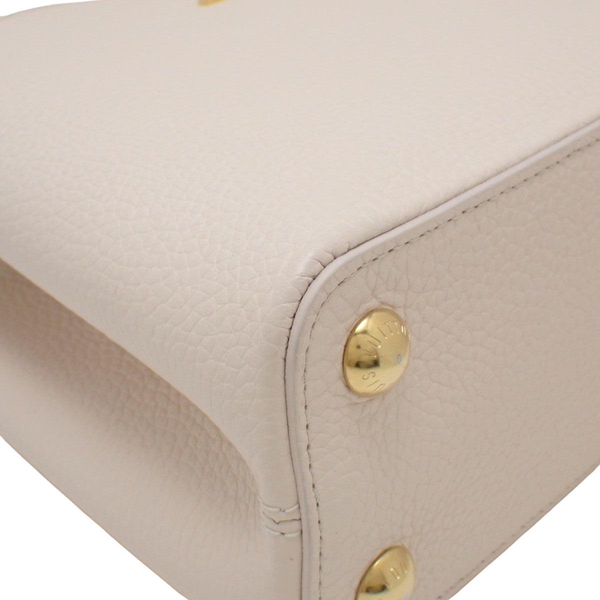 Capucines BB Taurillon Leather Off-White