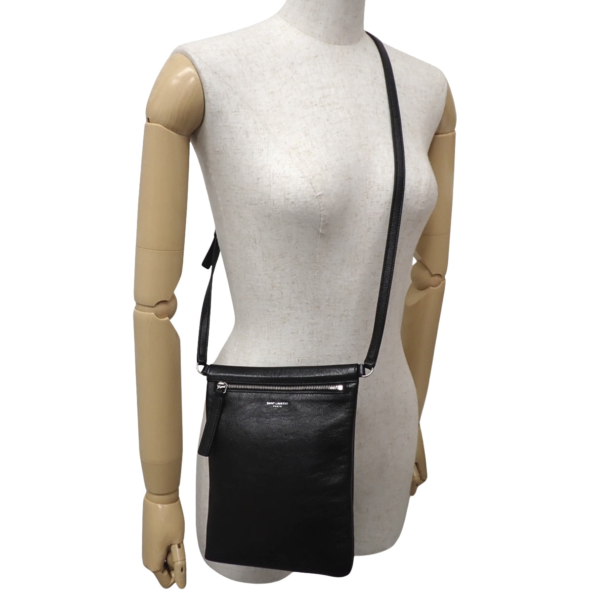 Logo Shoulder Bag Leather Black 581697