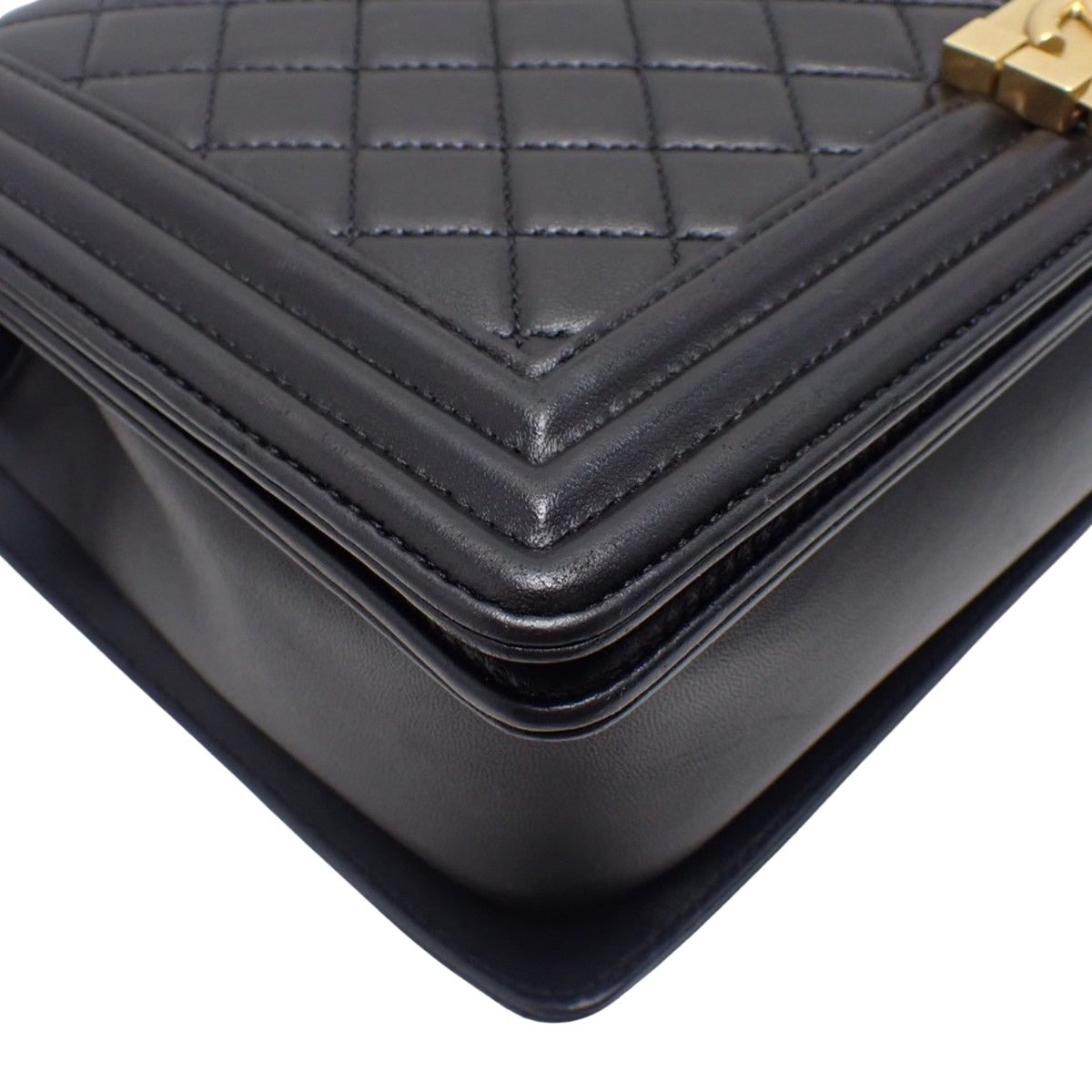 マトラッセ ボーイシャネル ココマーク チェーンショルダーバッグ ラムスキン ブラック A92193