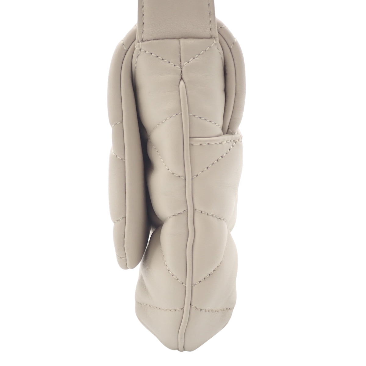 One-handle bag in ivory leather 698567