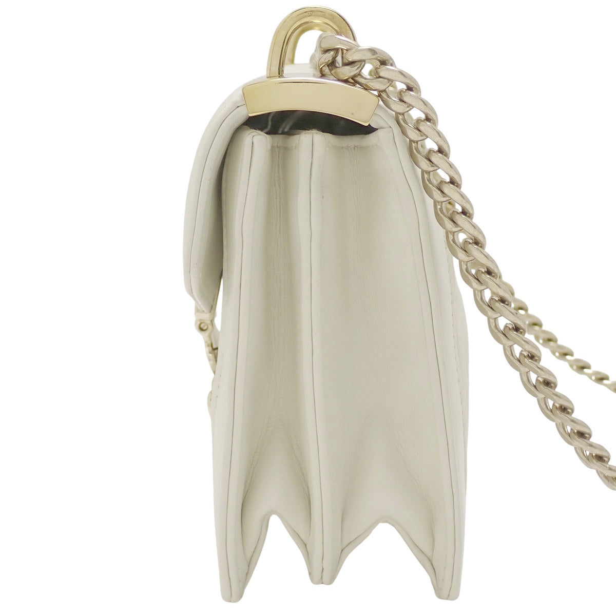Matelasse Chain Shoulder Bag in Off-White Lambskin 5BD083