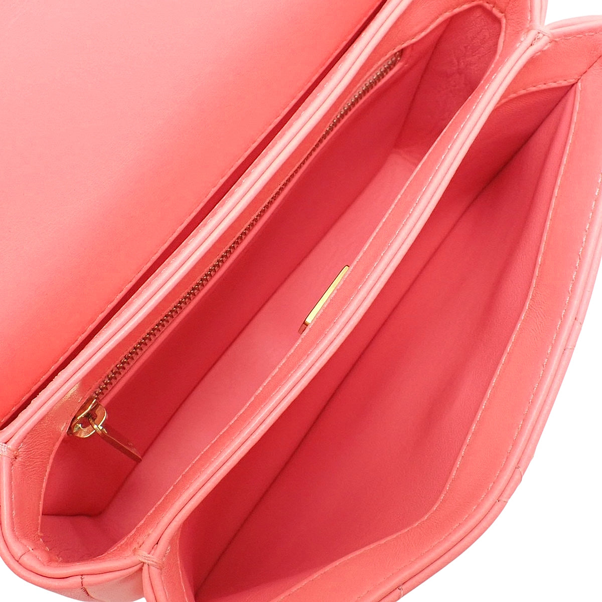 マトラッセ トレンディCC チェーンショルダーバッグ ラムスキン ピンク AS4654