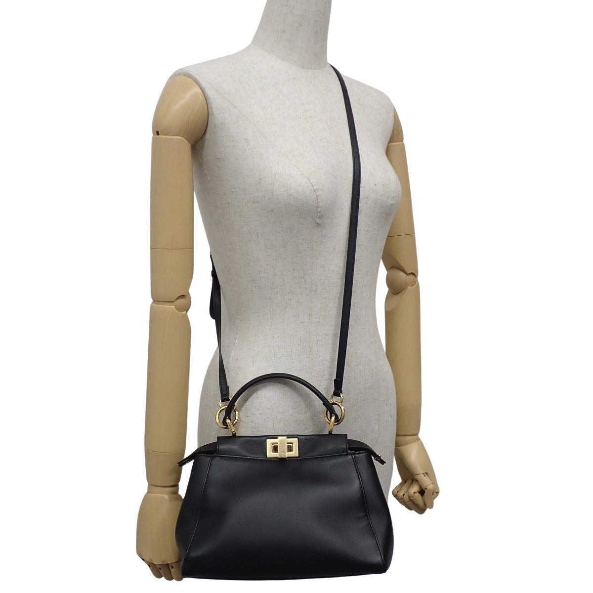 ピーカブー ミニ レザー ブラック