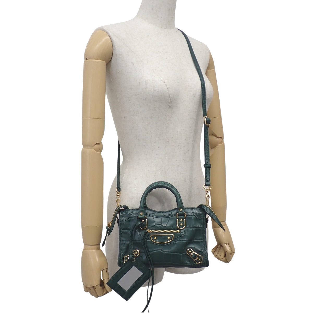 クラシック ナノ シティ レザー グリーン 505982