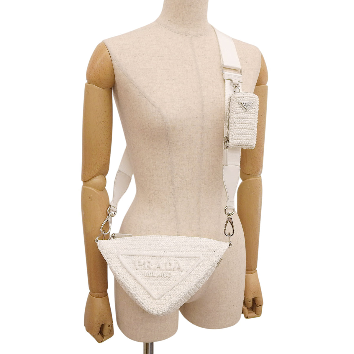 トライアングル バッグ ラフィア ホワイト 1BH190