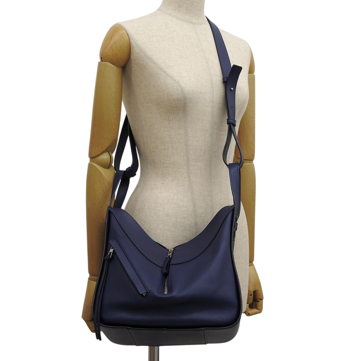 ハンモックバッグ スモール レザー ネイビー 387.30.S35