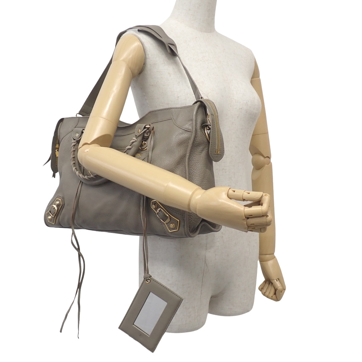 クラシック メタリック エッジ シティ レザー グレージュ 390154