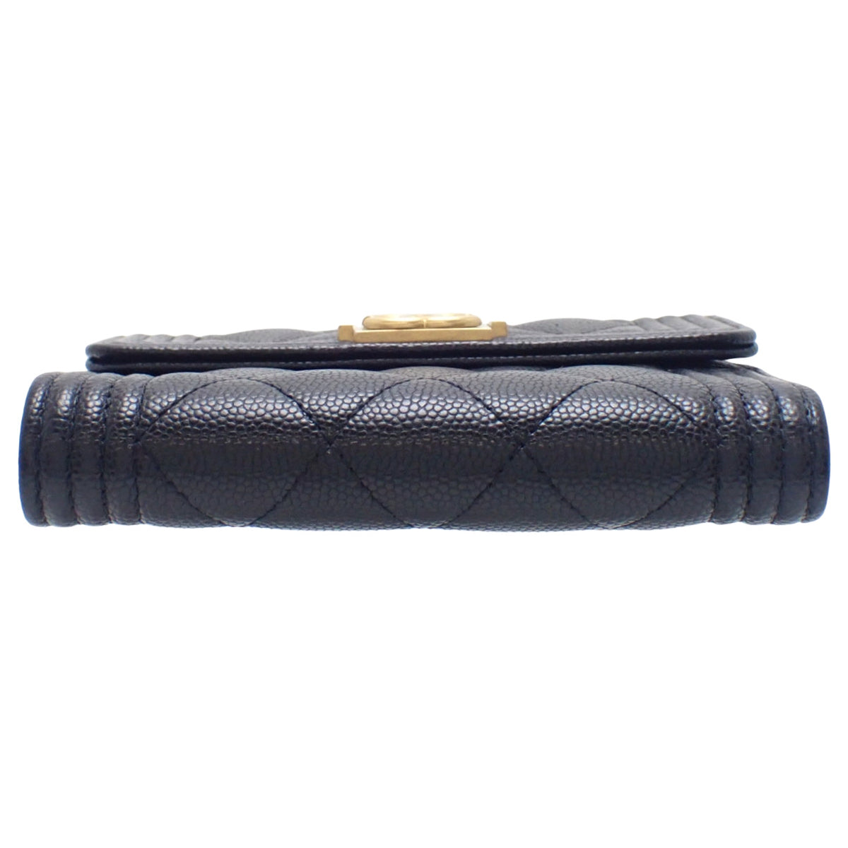 Boy Chanel 三折钱包，鱼子酱纹皮革，黑色