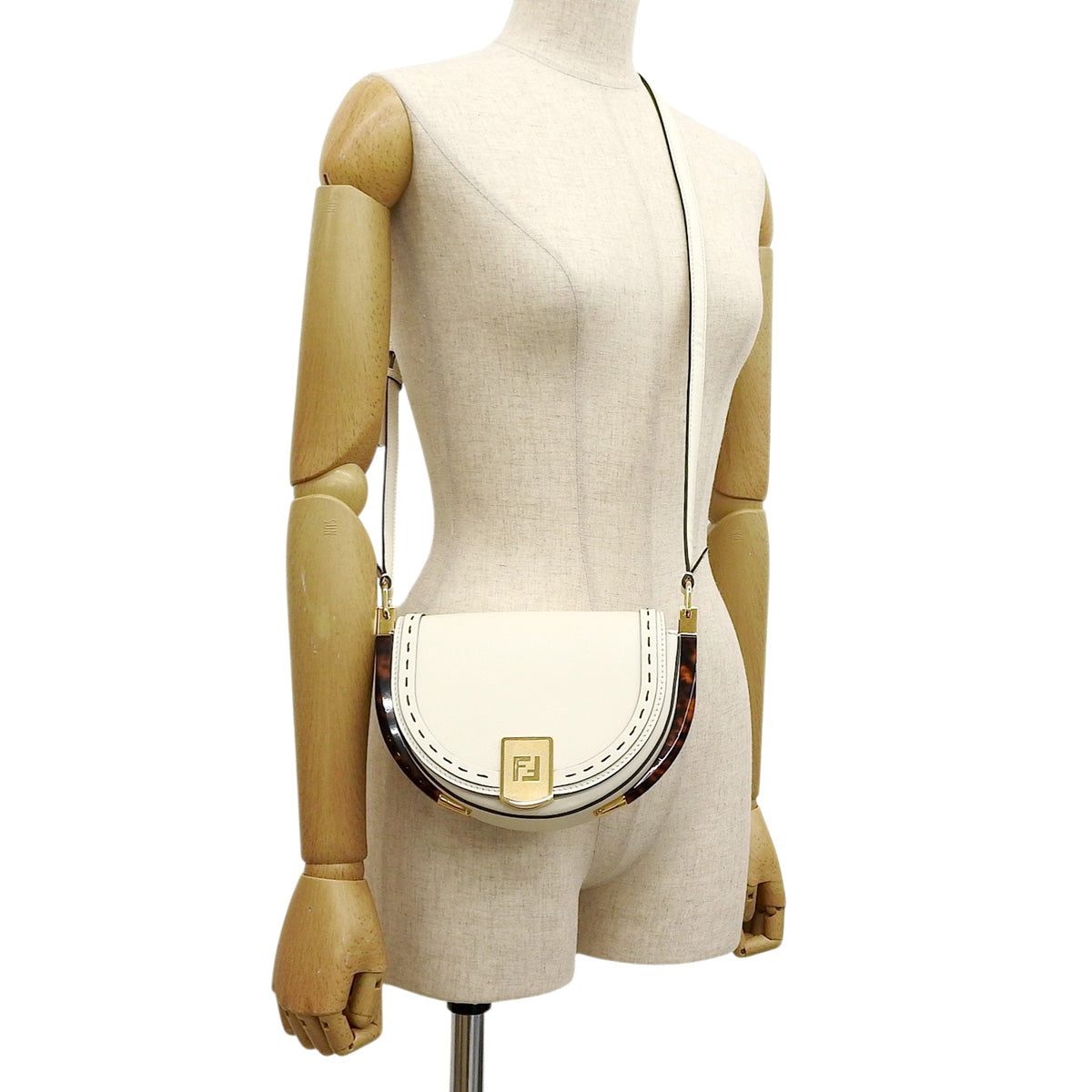 ムーンライト ショルダーバッグ レザー ホワイト 8BT346