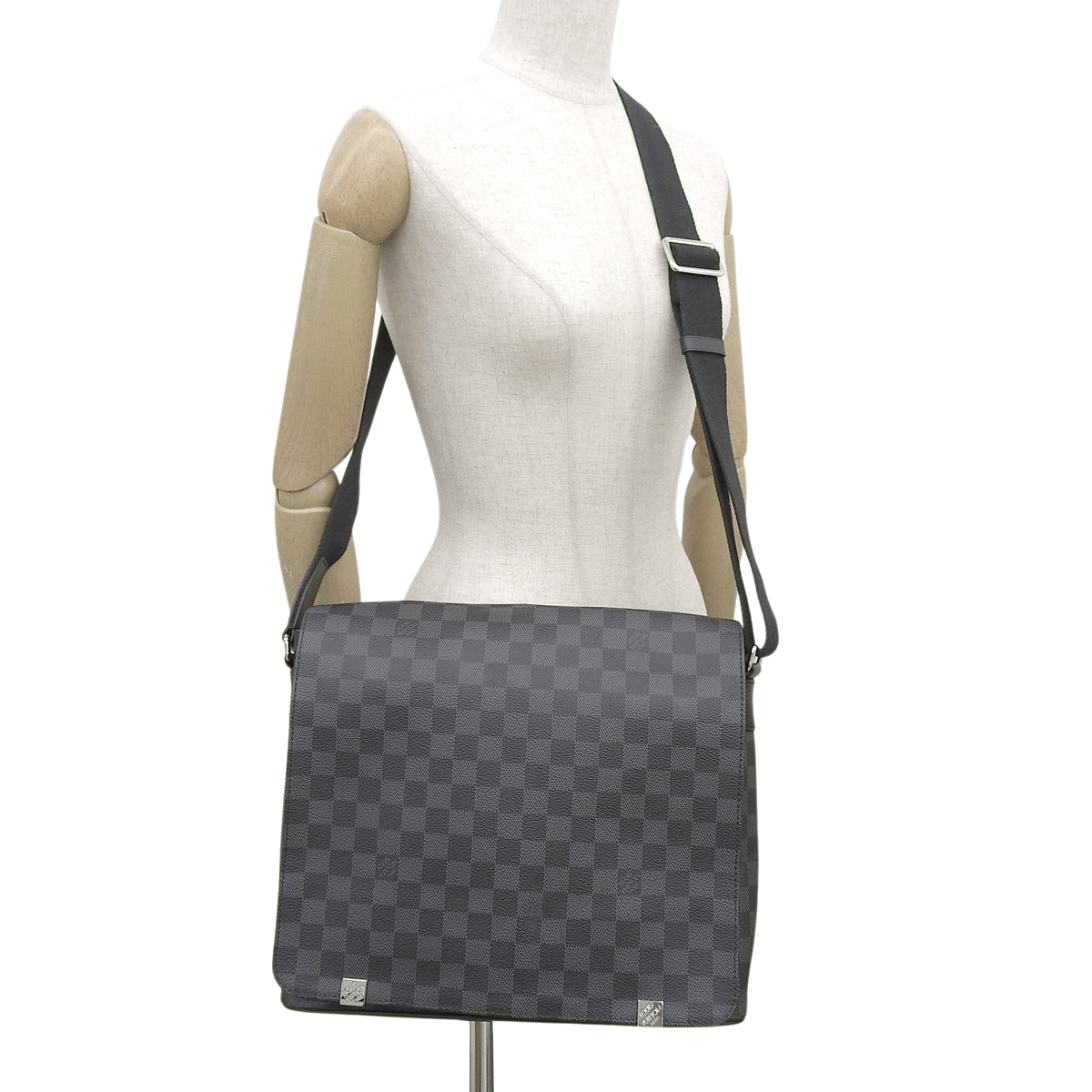 Damier Graphite District Grey Black N41029