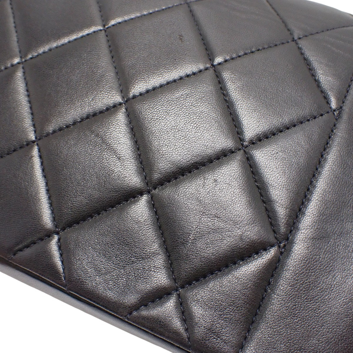 Matelasse Diana 22 链条单肩包 羊皮 黑色