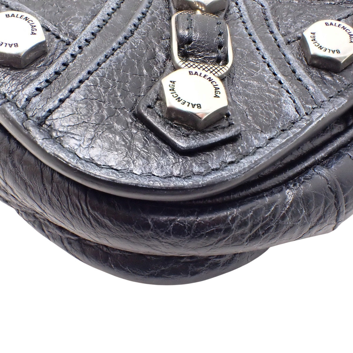 ルカゴールフラップバッグXS ラムスキン グレー 719082