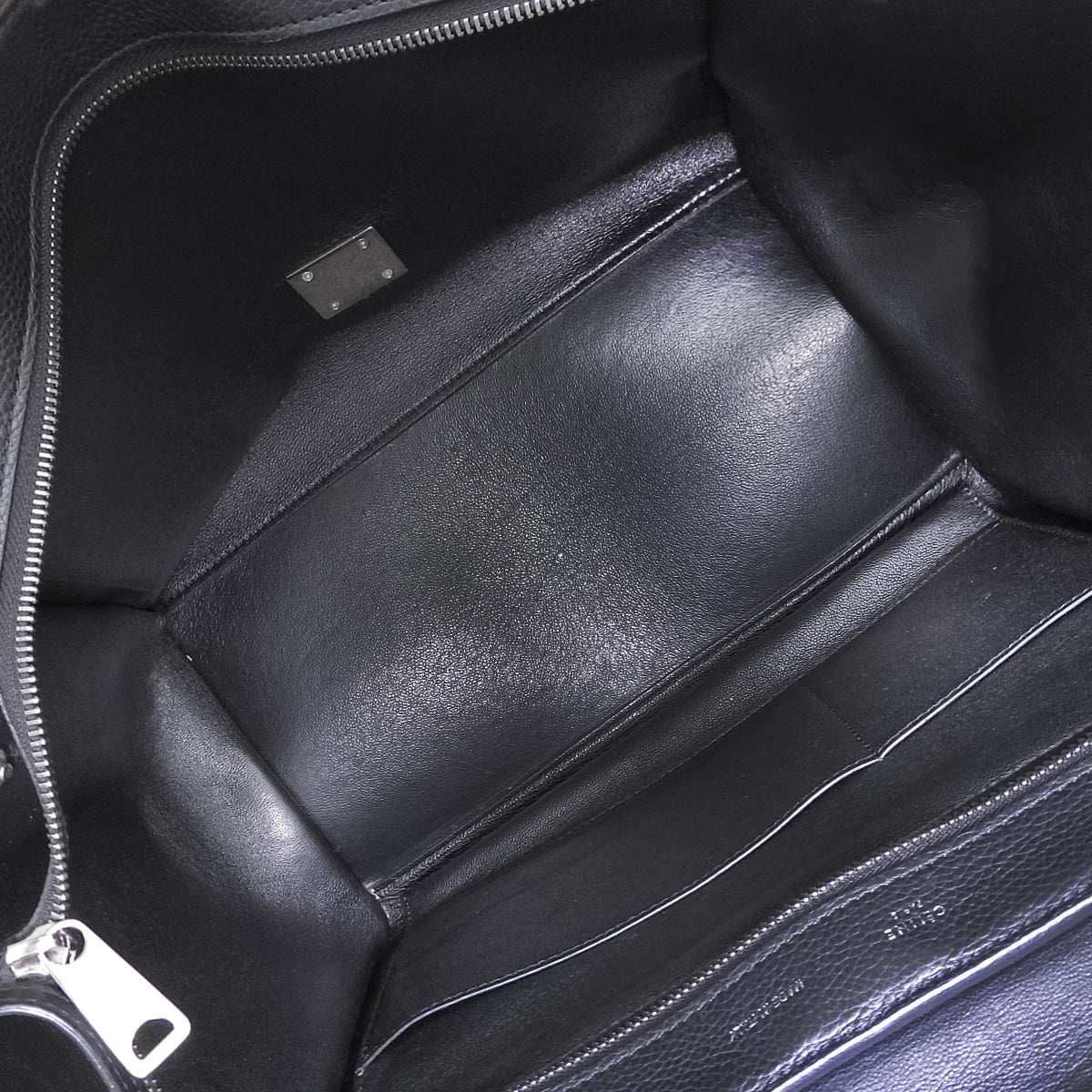 Trapeze Medium Leather Suede Black