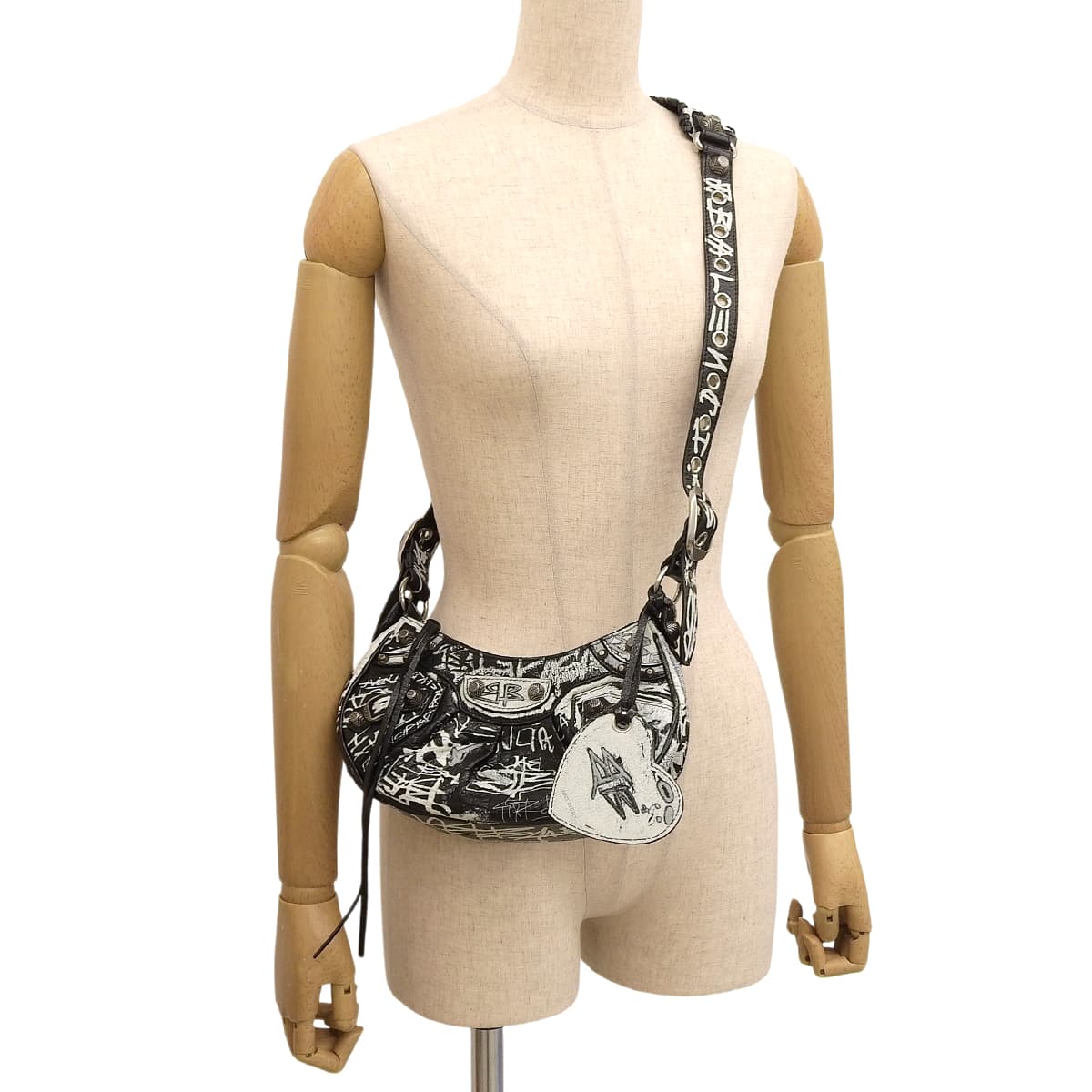 ル・カゴール XS グラフィティ レザー ブラック ホワイト 671309