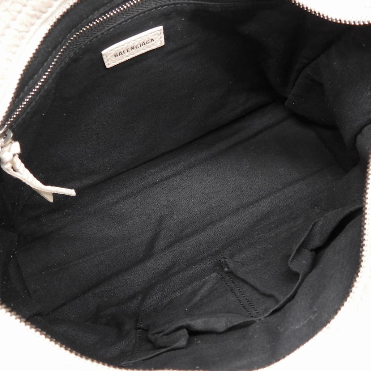 クラシックシティ レザー ベージュ 431621