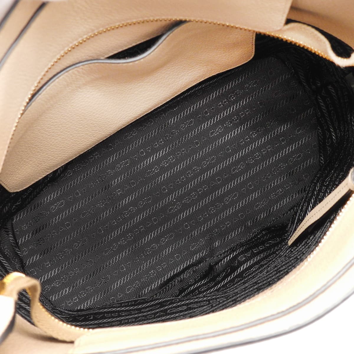 BUCKET BAG VITELLO PHENIX CAMEO 1BE057