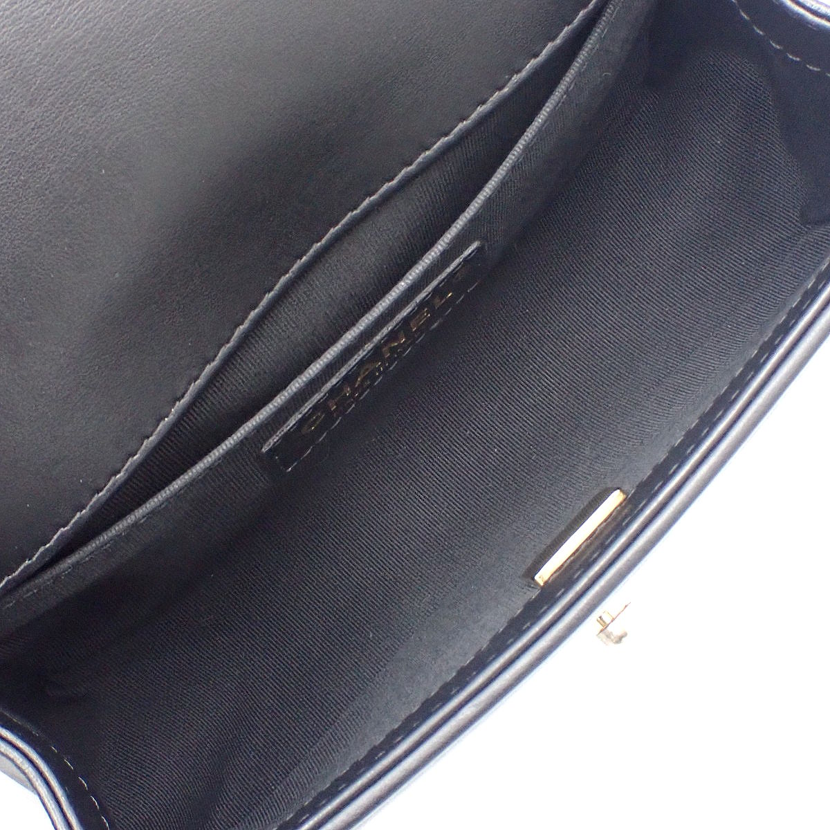 ボーイシャネル ココマーク チェーンショルダーバッグ ラムスキン ブラック