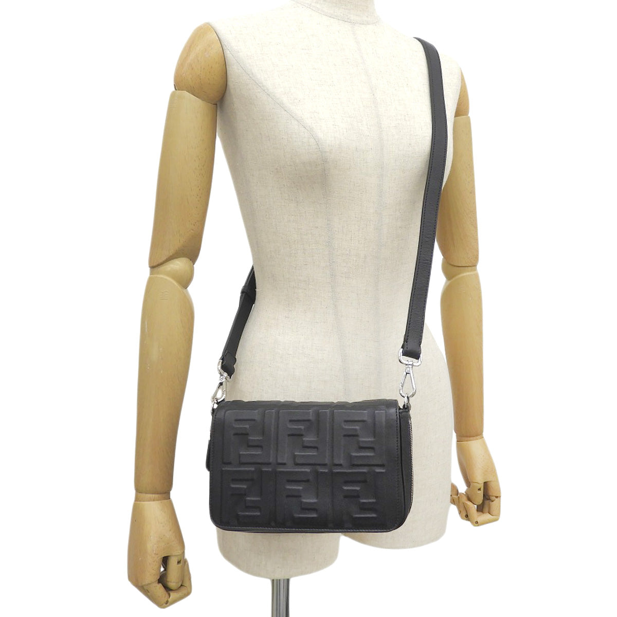 Zakka Shoulder Bag Leather Black 7M0299