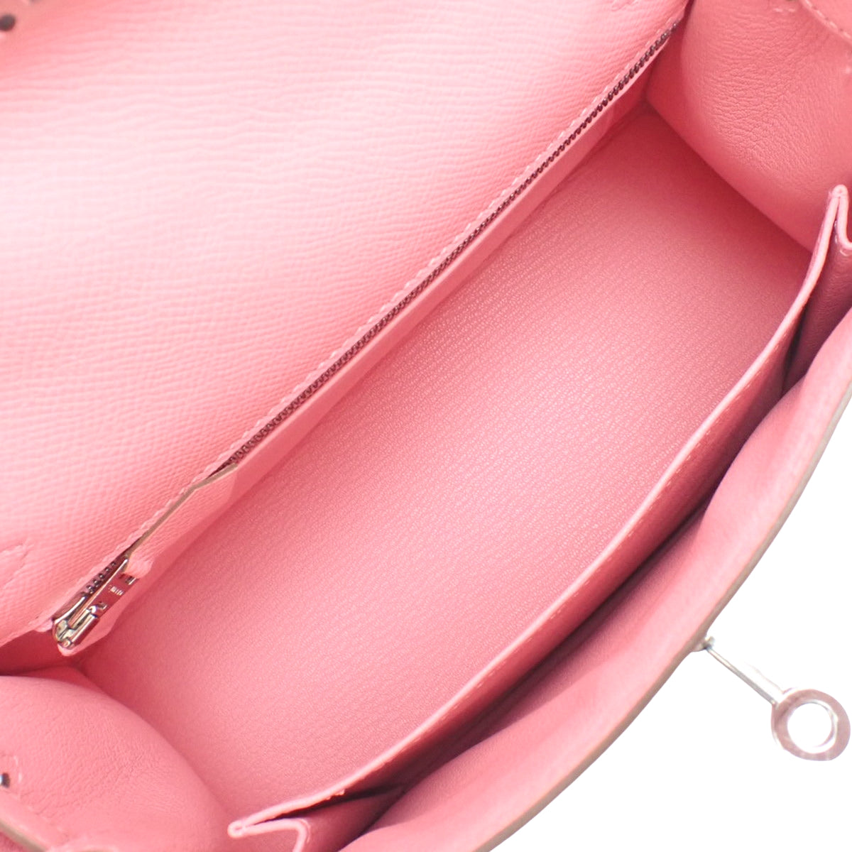 Kelly 25（外缝线）小牛皮 Epsom 玫瑰花饰边，配银色五金配件和 Y 字印章