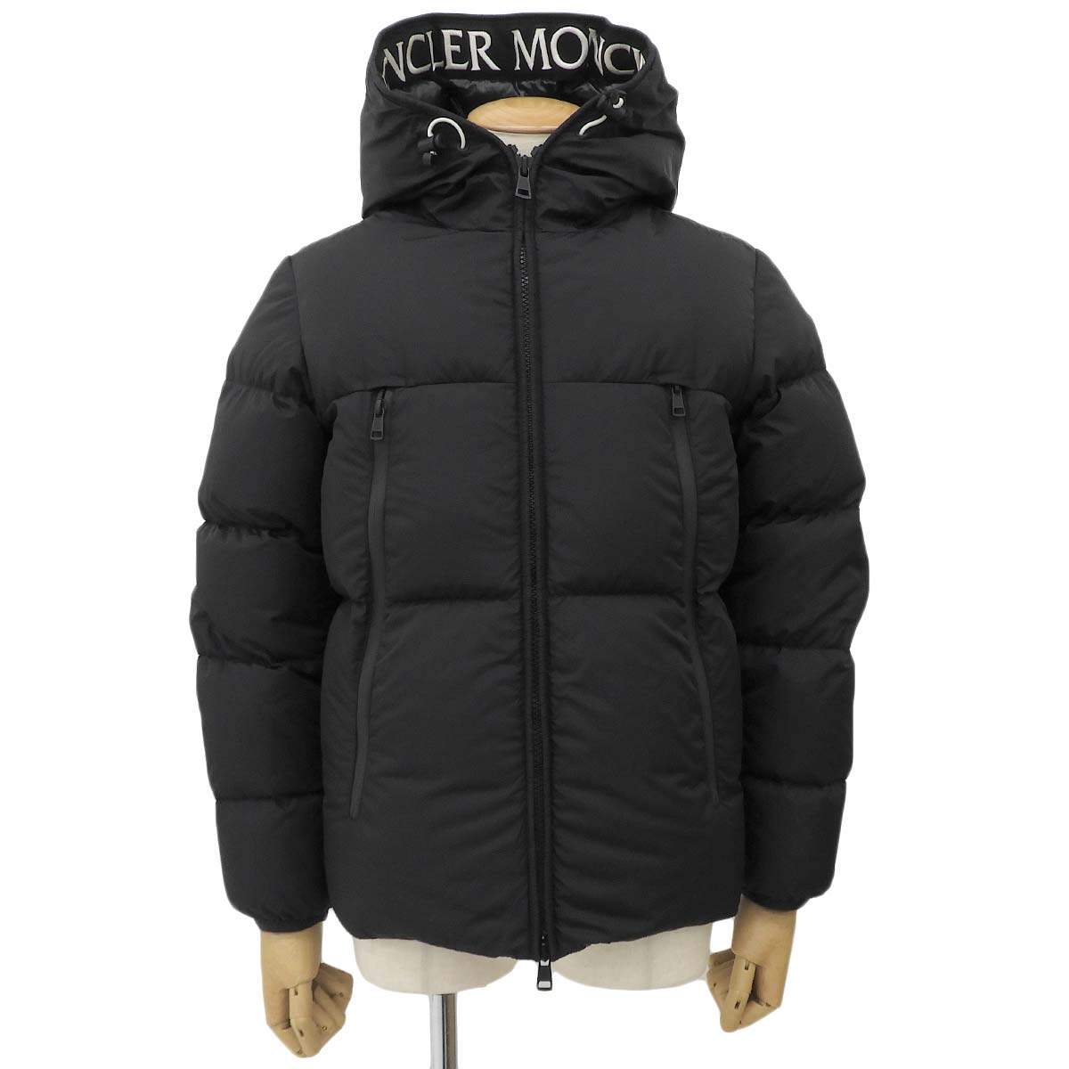 MONTCLA JACKET HOODED DOWN 2021 1