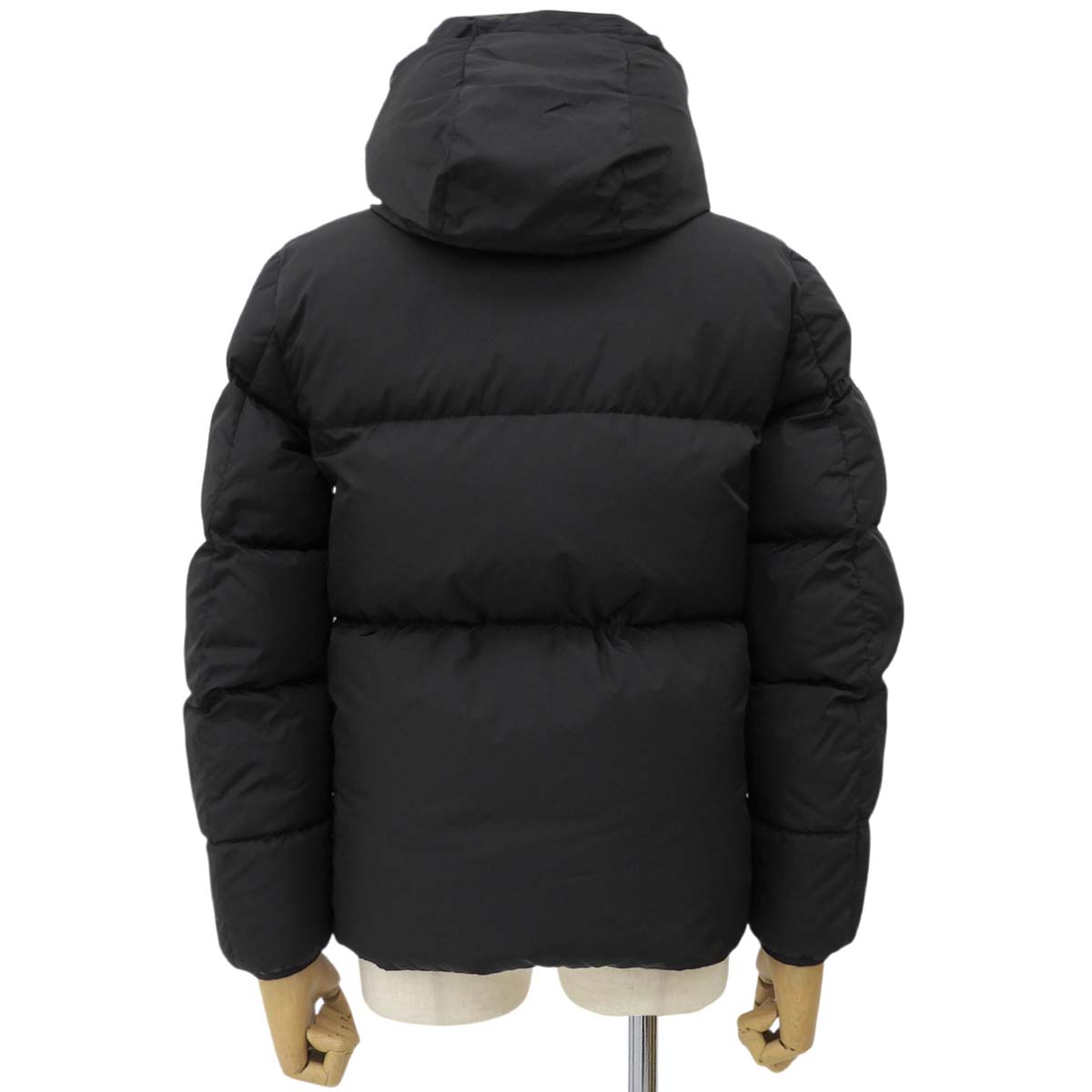 MONTCLA JACKET HOODED DOWN 2021 1