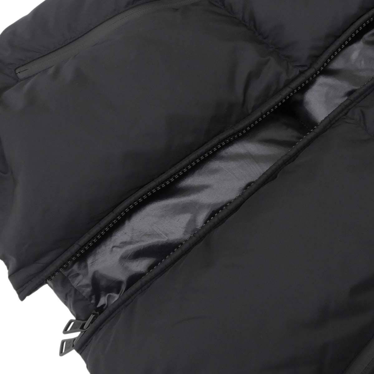 MONTCLA JACKET HOODED DOWN 2021 1