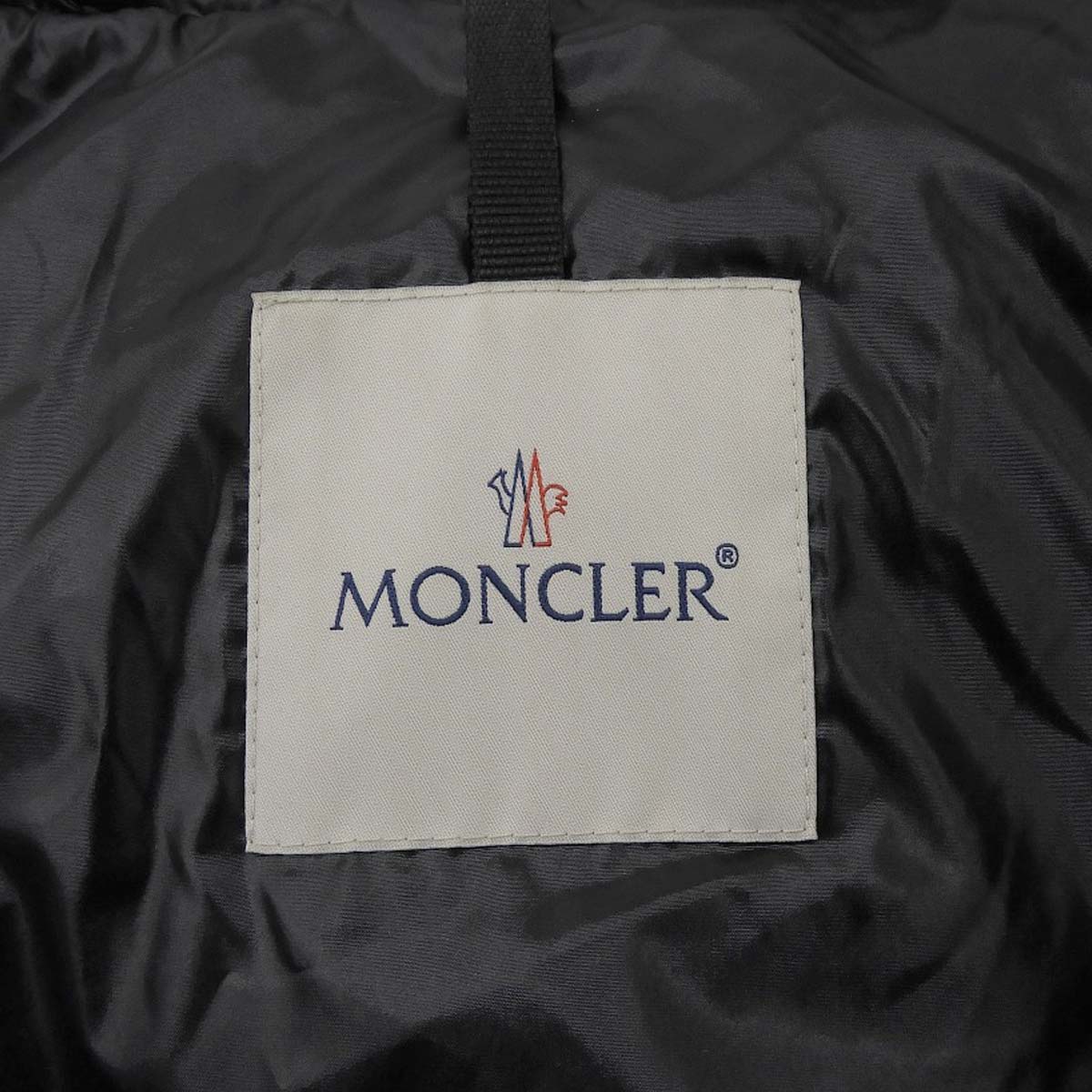 MONTCLA JACKET HOODED DOWN 2021 1