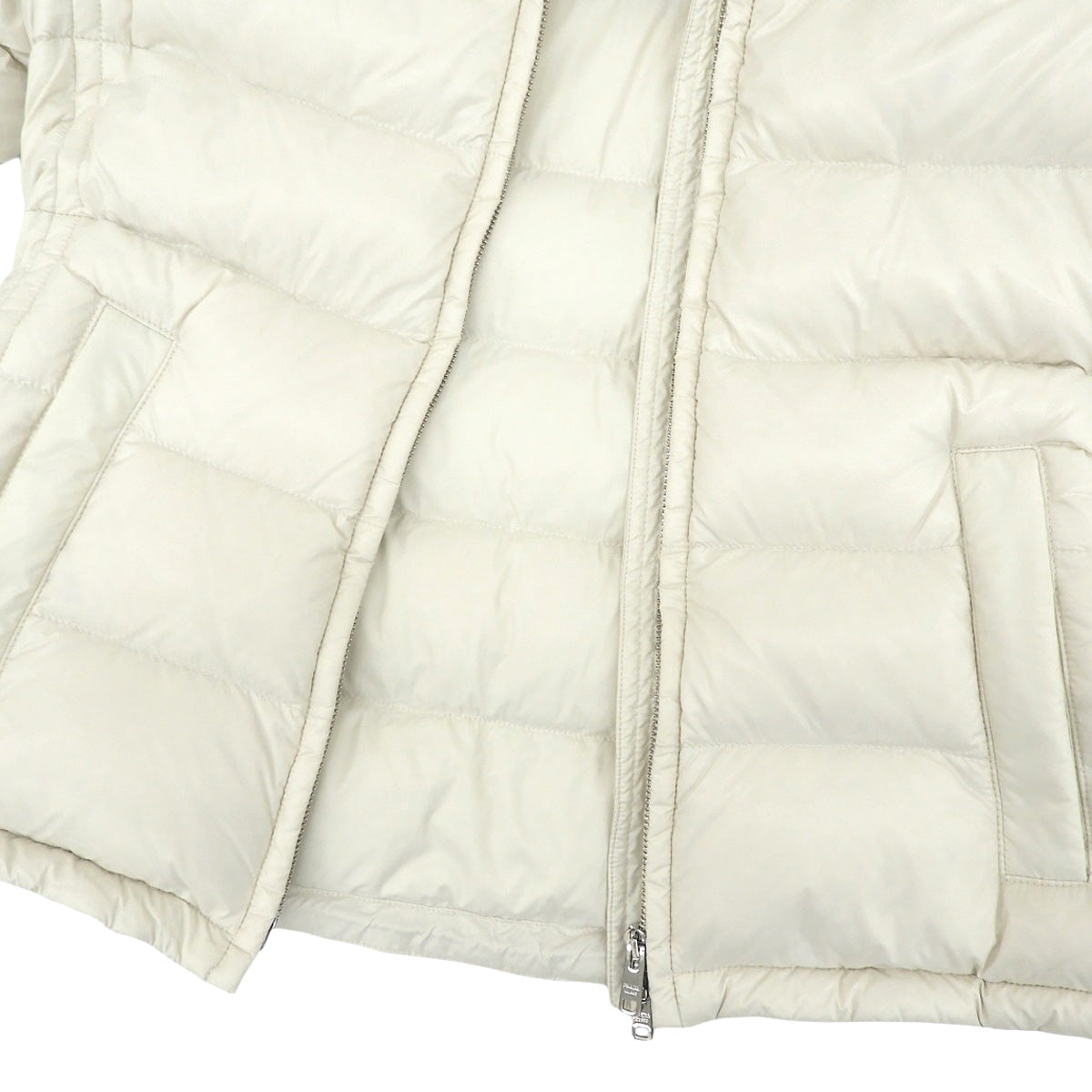 三角形徽标毛边羽绒服 2021年 42码