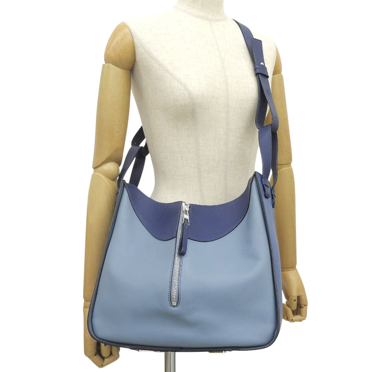 Hammock Medium Bag Leather Blue Light Blue 387.30.N27
