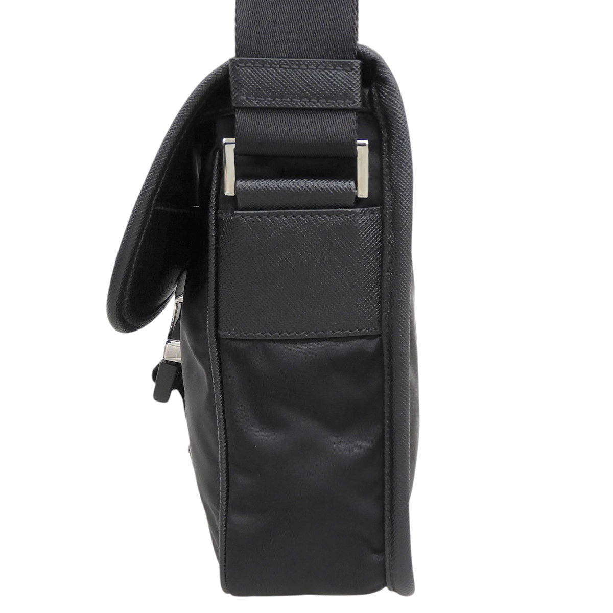Re-Nylon ショルダーバッグ ナイロン サフィアーノレザー NERO ネロ 2VD028