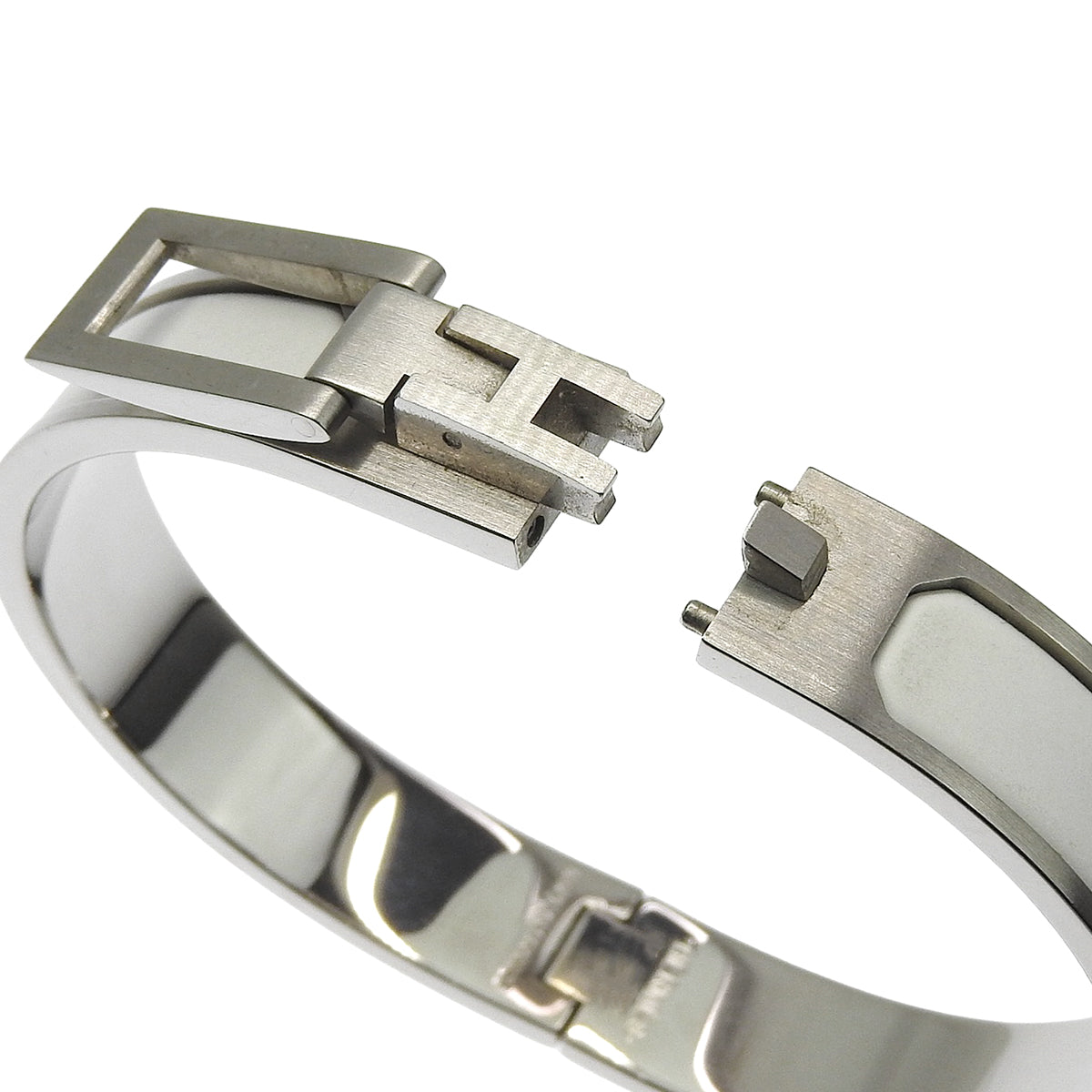 Jet Bracelet, Metal